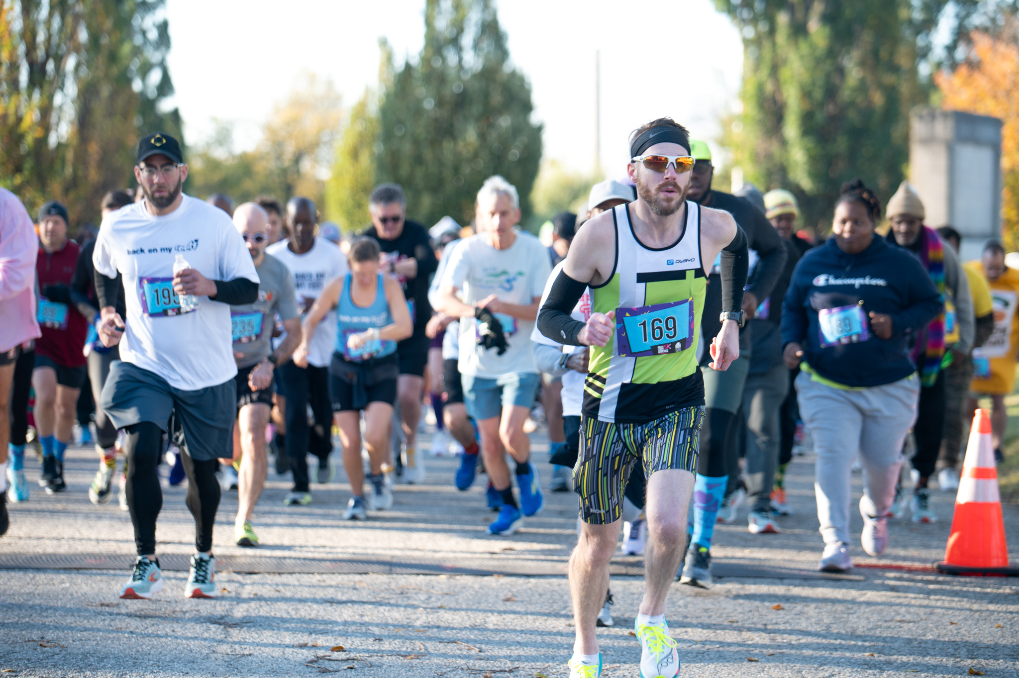 5K participants begin the race