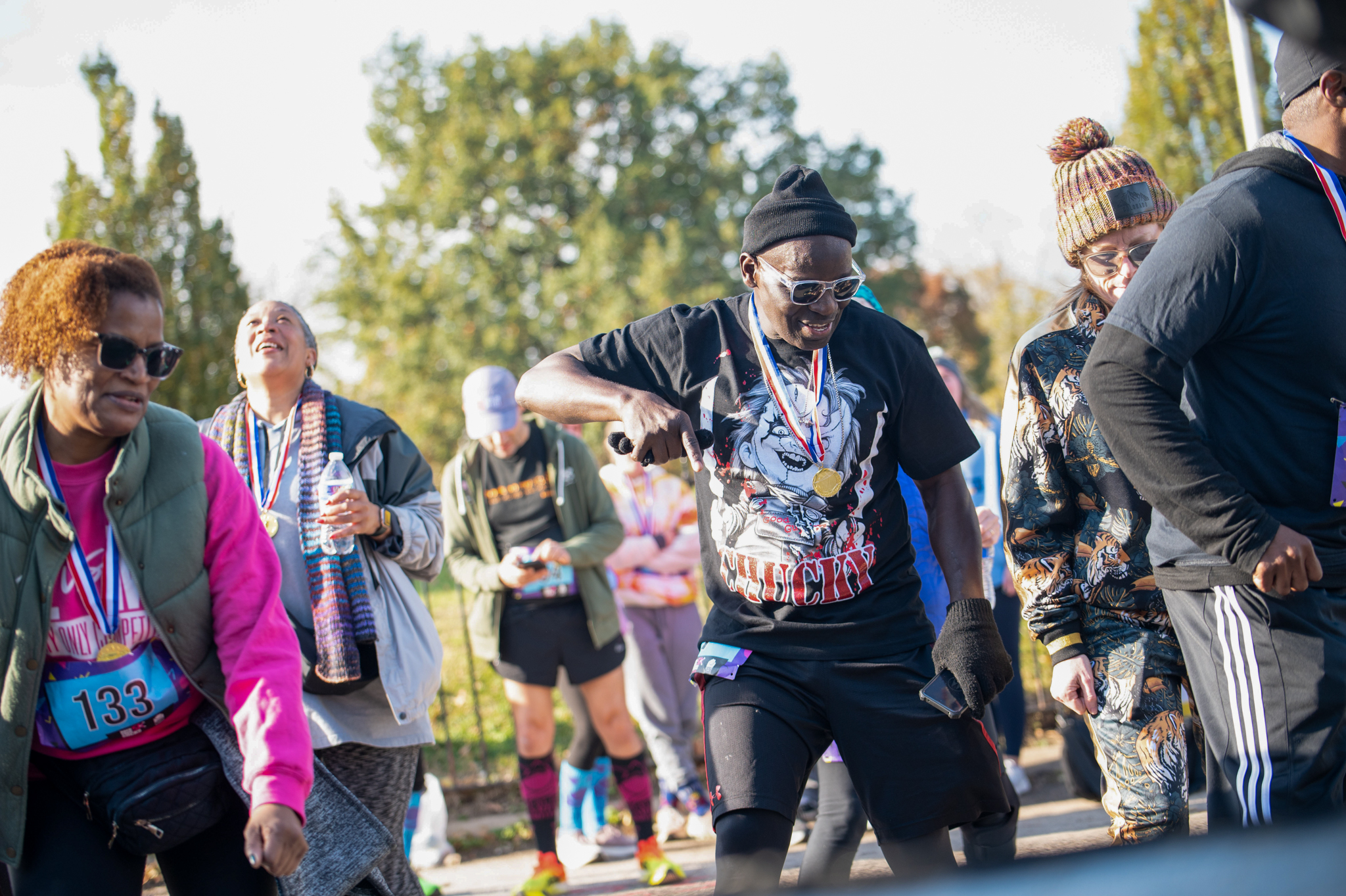 5K participants dance